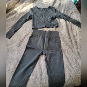 H&M Move Work Out Crop Top and Leggings